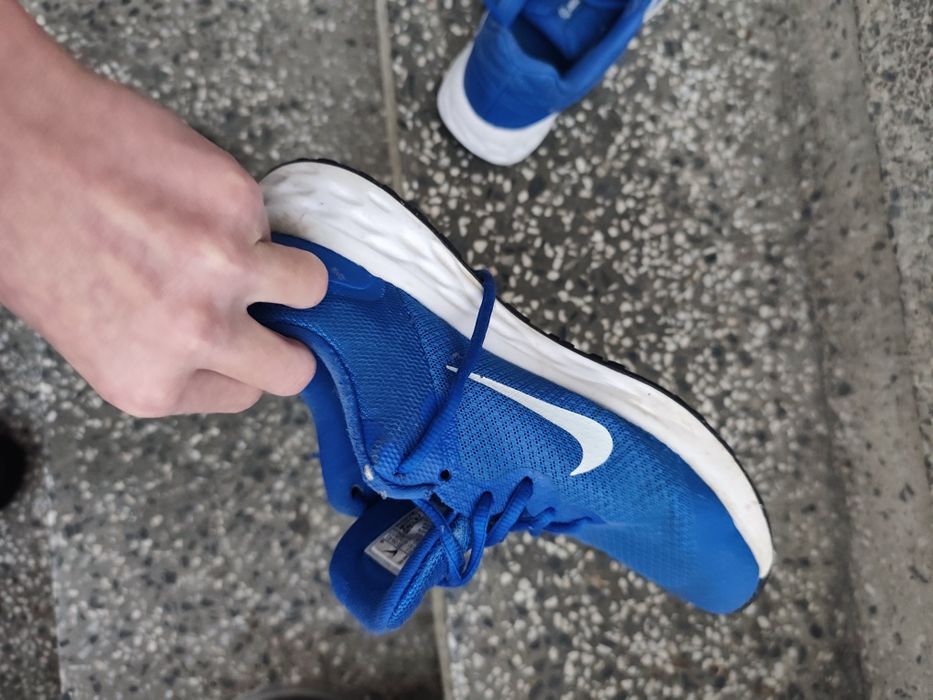 Продавам Nike!!!