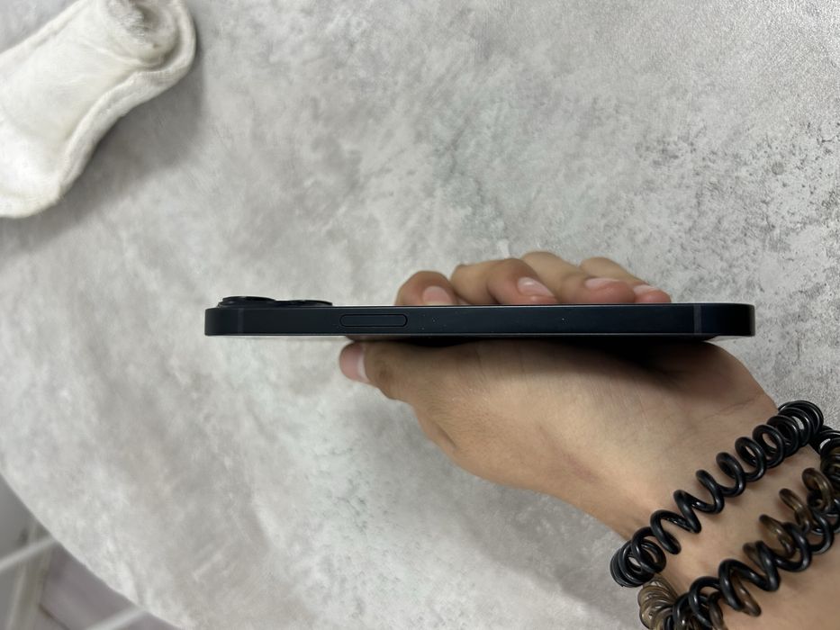 iPhone 14 темно-синий 128гб / 80% акб