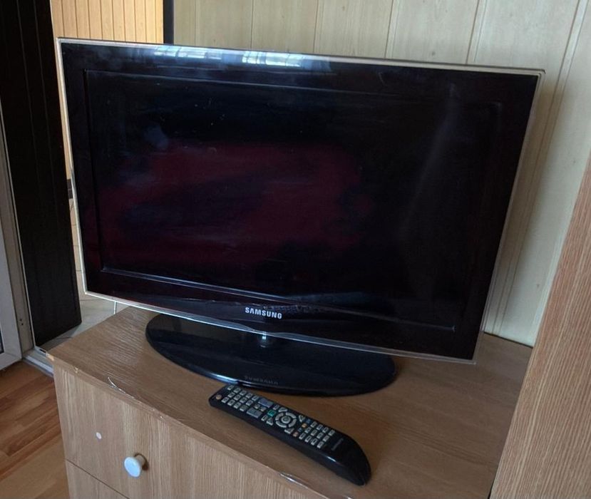 Televizor Samsung – 200 lei
