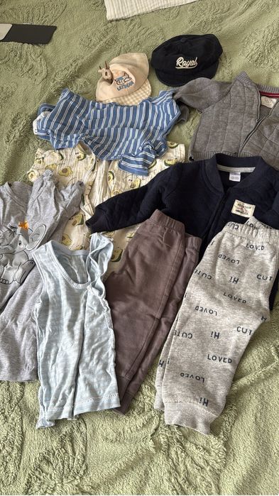 Отдам даром одежду 9мес