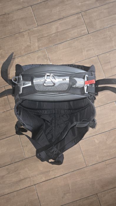 Placa ELEVEIGHT, seat harness PROLIMIT, harness MYSTIC, kitesurfing