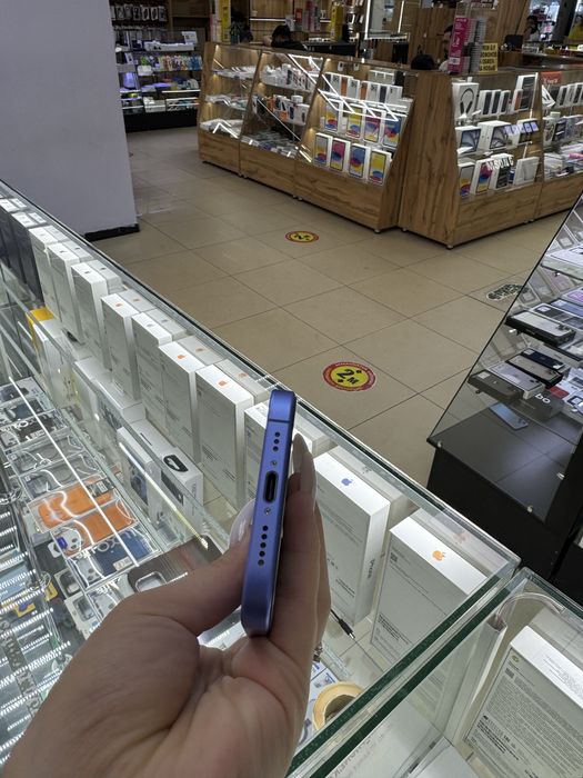 Iphone 16 128 в идеальном состоянии