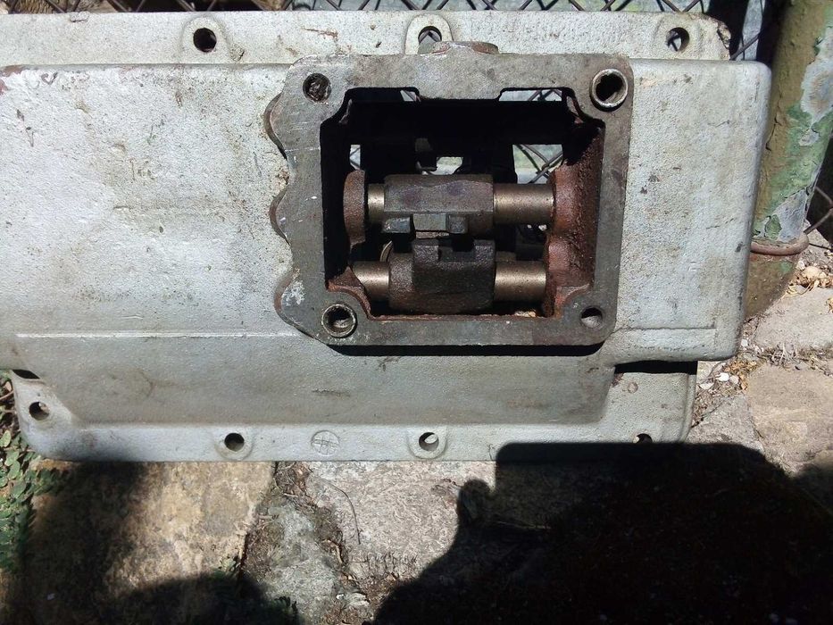 Liaz/шкода мадара Капак с вилки за скорости