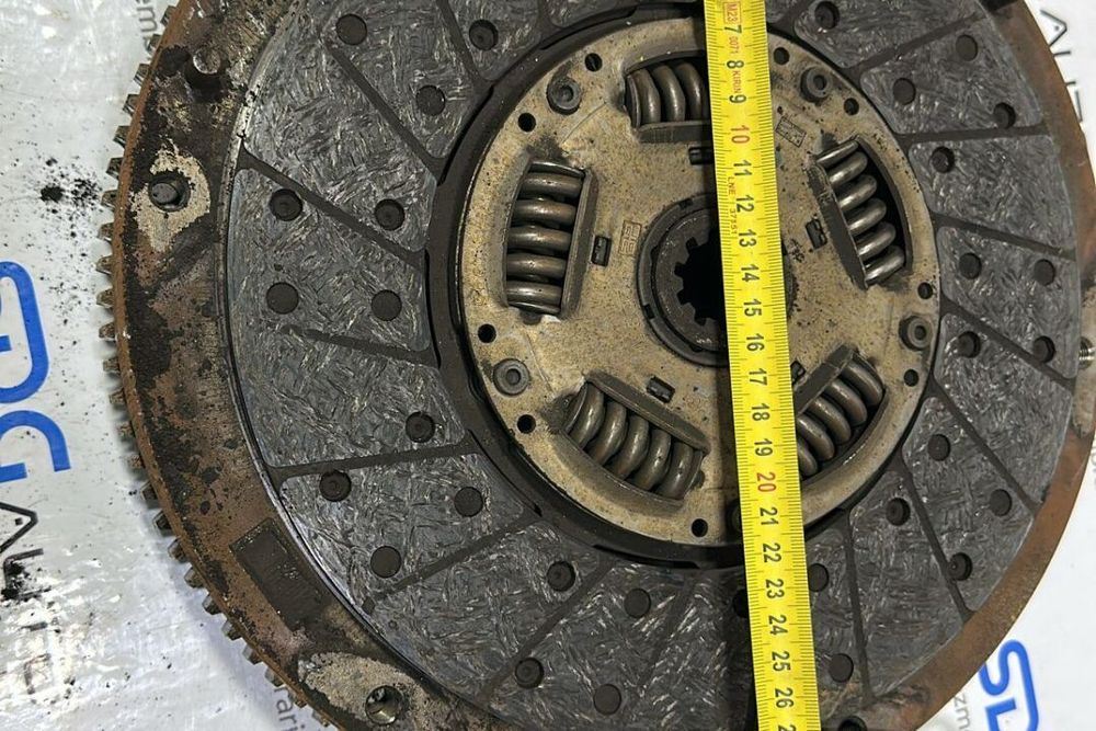 Kit ambreiaj cu volanta 5801591589 / 5802794866 Iveco Daily 3.0 2017-2024 disc 28cm Euro 6