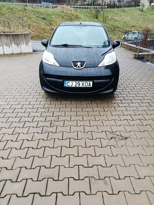 Peugeot 107(Toyota aygo, Citroen c1)