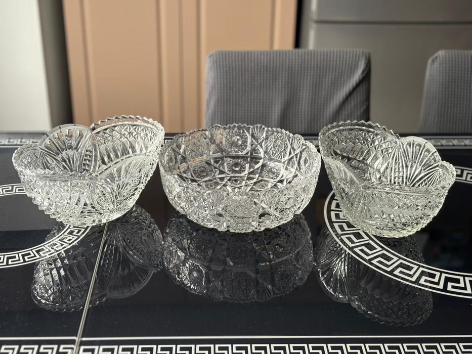 Продам хрустальные вазы