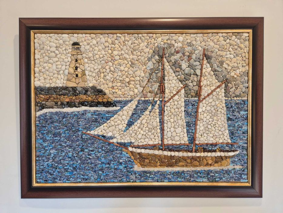 Кораб с морски фар - мозайка
