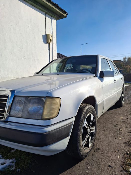 Продам Мерседес 124 кузов