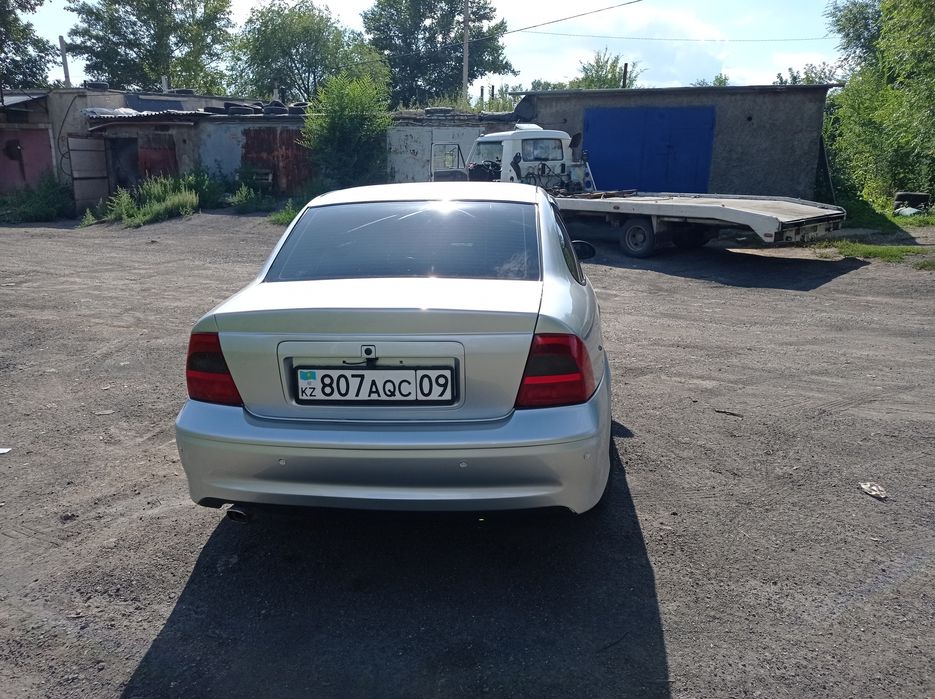 Продам Опель вектра б