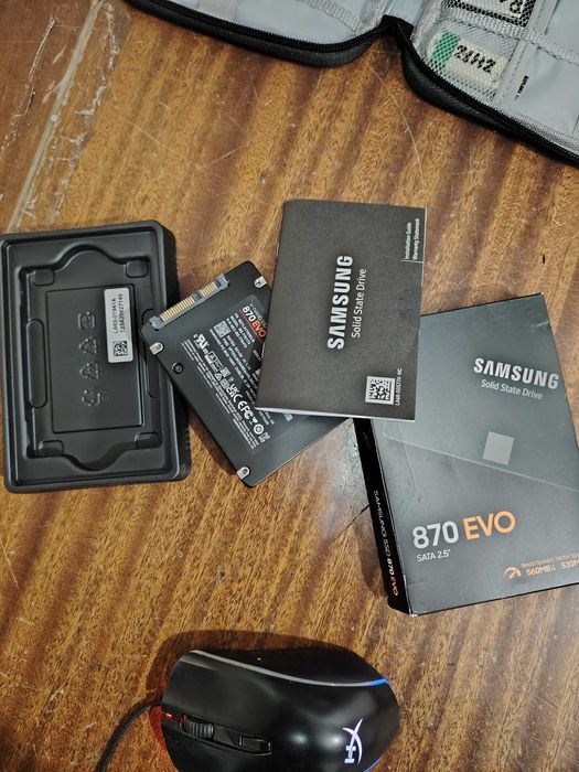 Срочно  SSD Samsung 870 EVO 1Tb Новый