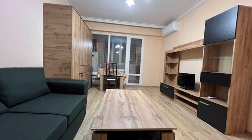 Дава се под наем Двустаен апартамент в София, Толстой - 48 кв.м за 508.47 € - Снимка #2