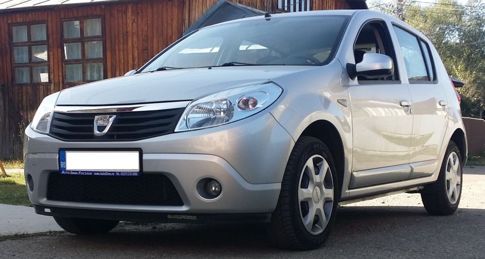 Dacia Sandero SMILE 1.6 MPI, euro 5, 85 cp, full option, discuri ventilate