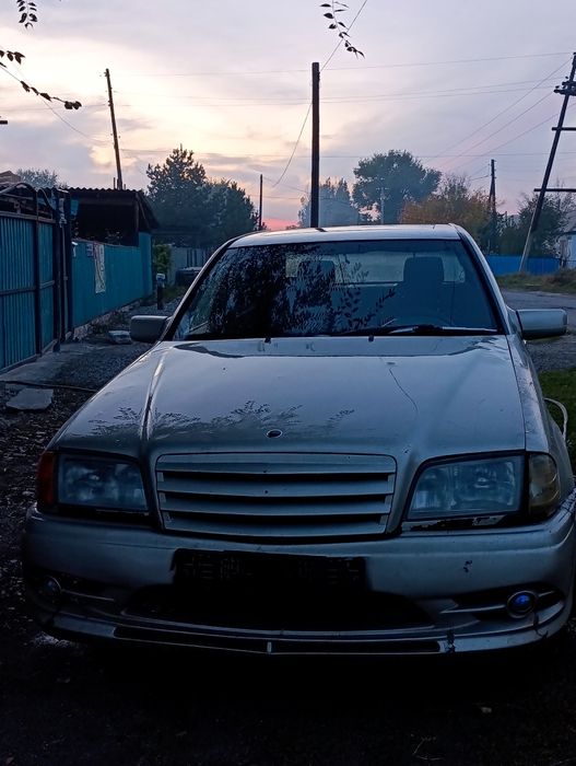 Mercedes Benz W202