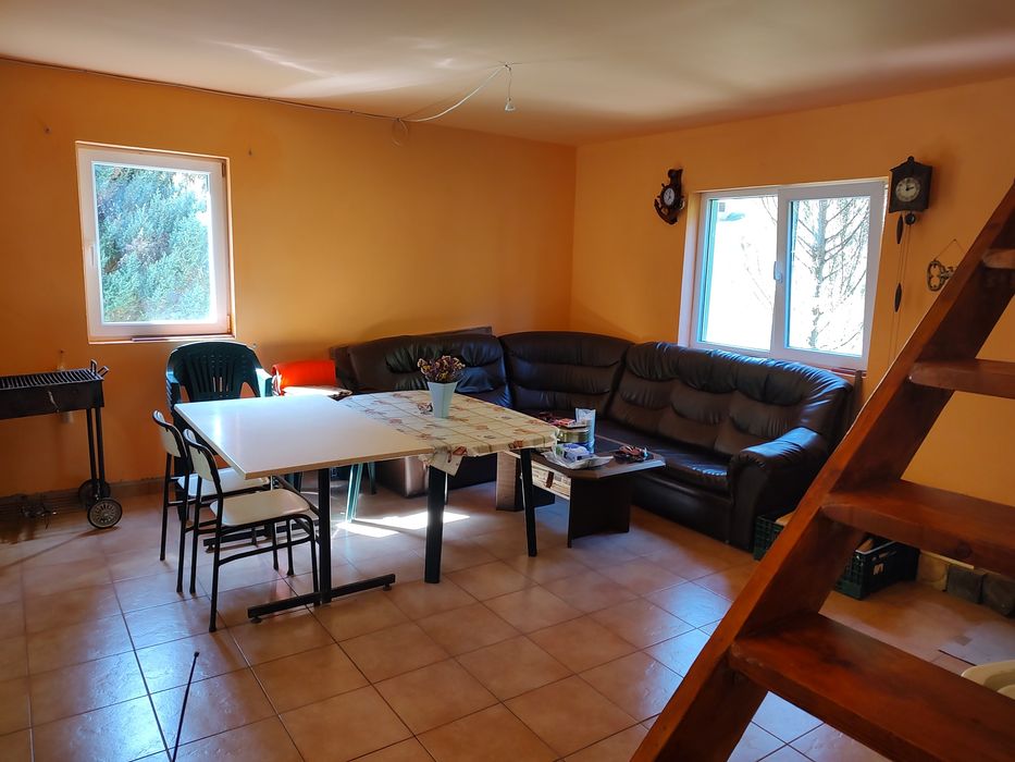Vand casa de vacanta extravilan zona Baraj Gura Raului - coada lacului
