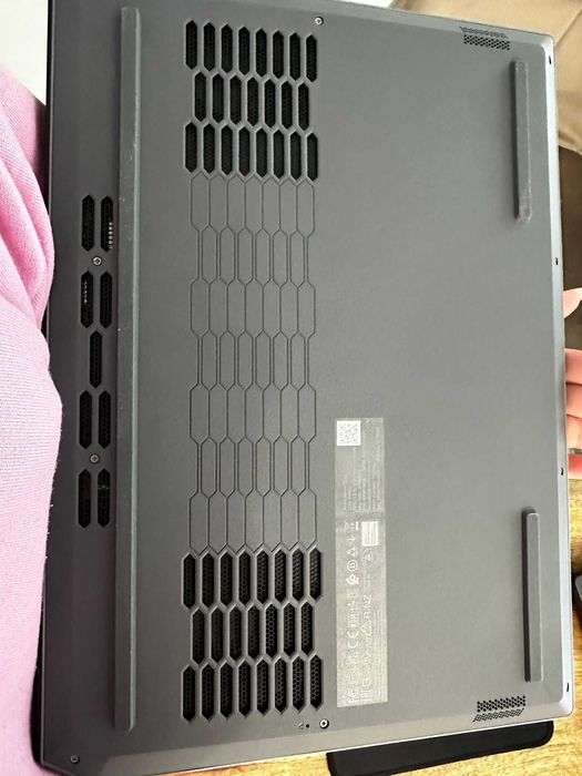 Lenovo LOQ 15IRX9 i5-13450HX 24GB RTX 4060 512GB 144Hz