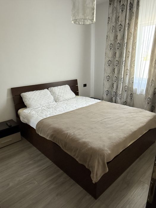 Inchiriez apartament 2 camere Fratii Golesti