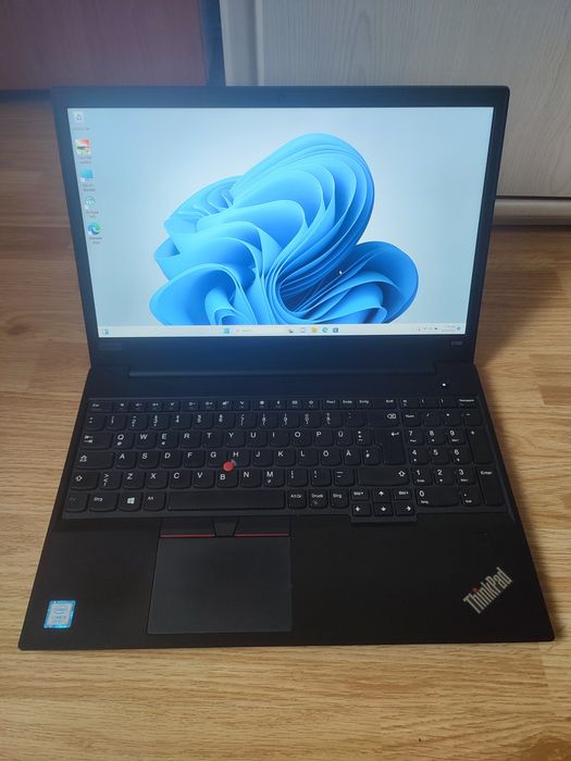 Laptop că NOU Lenovo Thinkpad E580- i5-8250u/ 8gb ddr4/ 256Gb SSD/ Baterie 3h