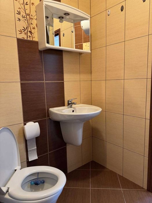 Дава се под наем Двустаен апартамент в Бургас, Лазур - 67 кв.м за 560 € - Снимка #3