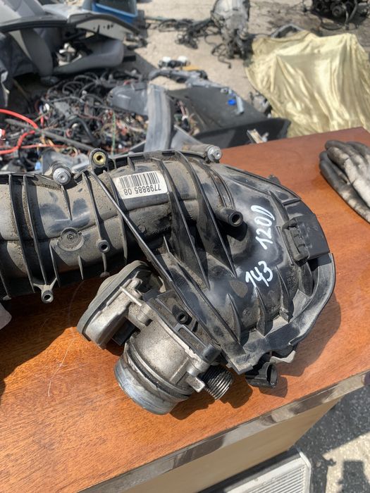 Всмукателен колектор BMW 177коня без пеперуди оригинално