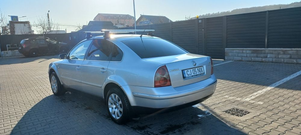 Vând Volkswagen Passat b5