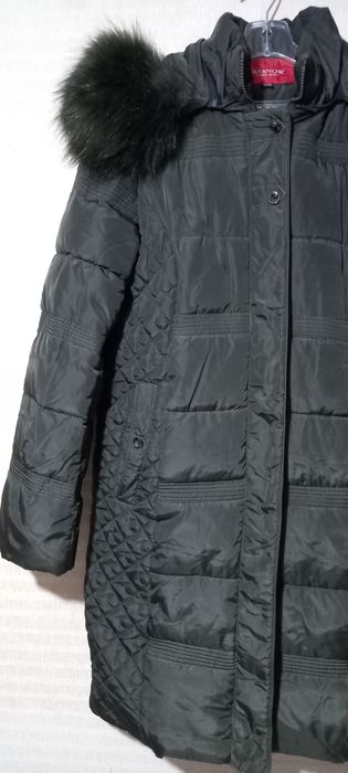 Женская  зимняя куртка с капюшоном,