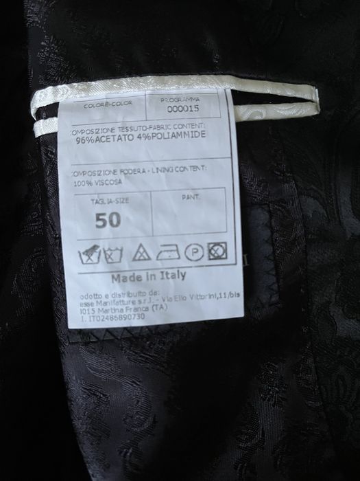 Vand costum de barbati/mire foarte frumos si elegant facut pe comanda in Italia(Andrea Versali)