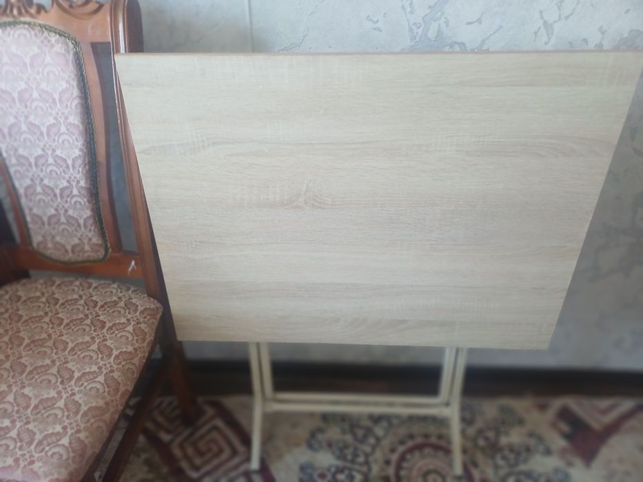 Удобный стол для кухни