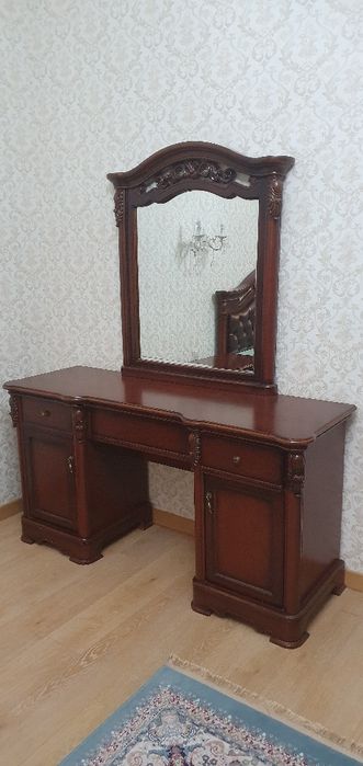Продается Спальный гарнитур