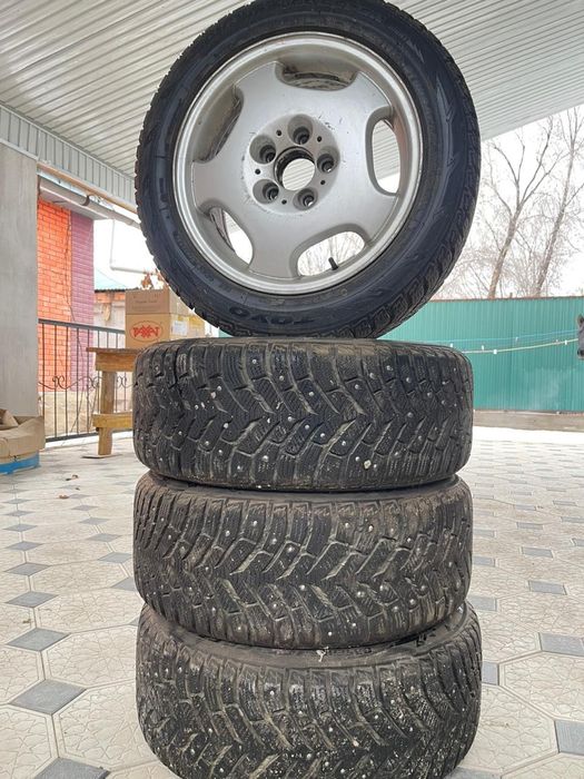 Колеса зимние шипованные