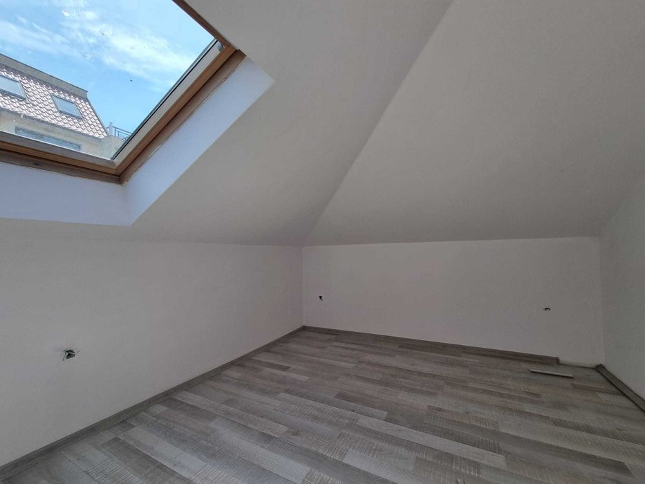 Продава се Четиристаен апартамент в Свети Влас - 70 кв.м за 1102 €/кв.м - Снимка #10