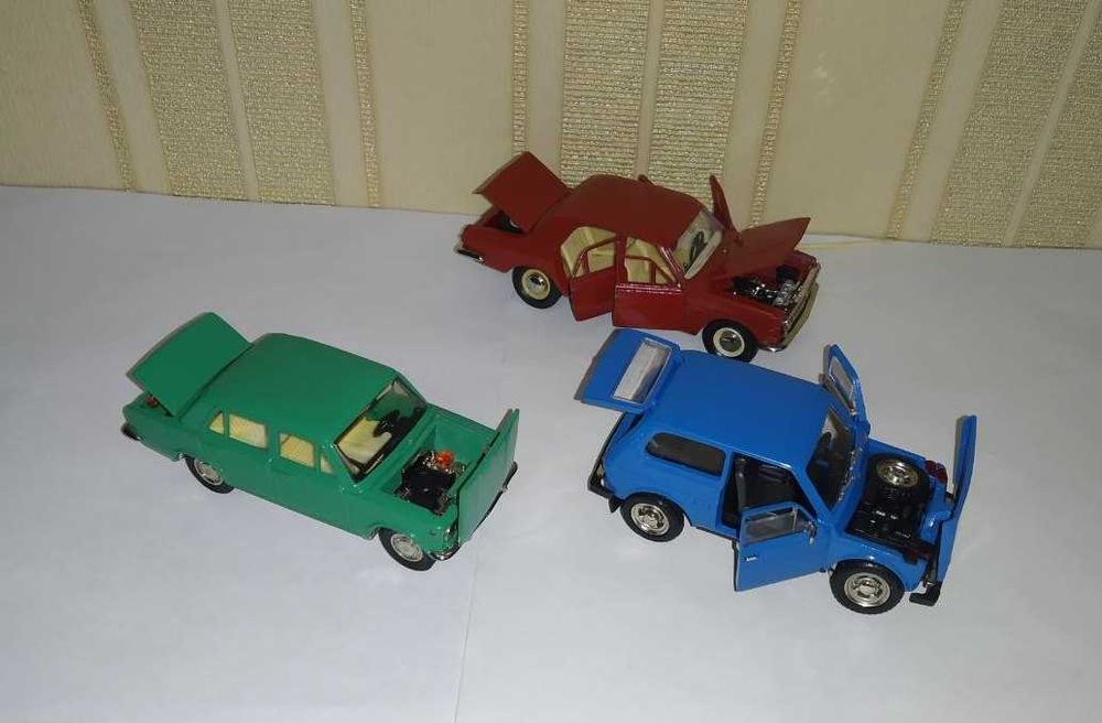 Модели автомобилей  1:43  ( НИВА , Ваз ,Волга )  СССР