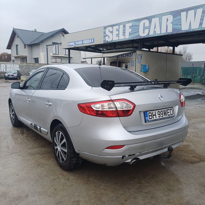 Renault Fluence argintiu