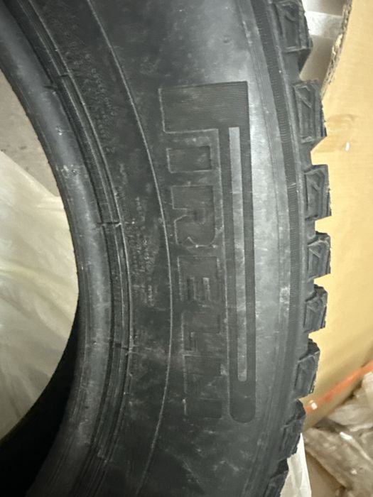 Pirelli scorpion ice zero 2