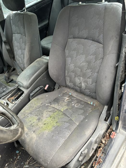 Мерцедес С200 компресор автоматик на части.