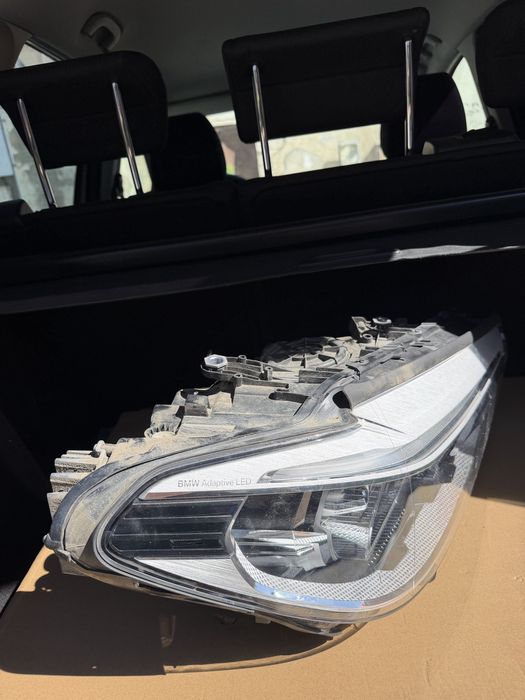Far dreapta bmw g30 2018 cu module volan partea stanga