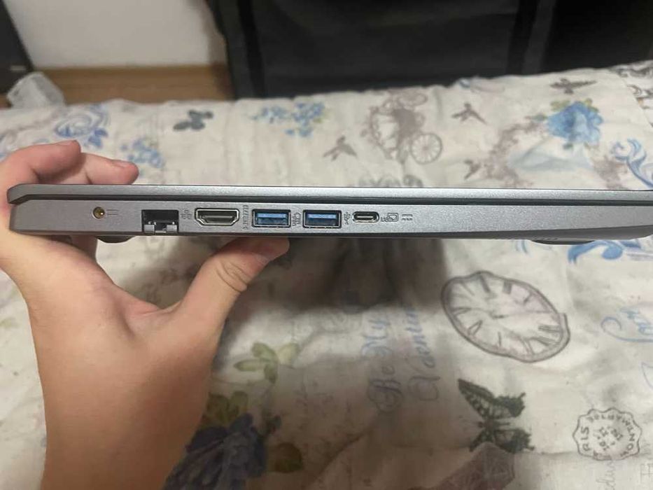 Laptop Acer Aspire 5 - Ryzen 7 5825U, 16GB RAM, 1TB SSD - Win 11 & Office
