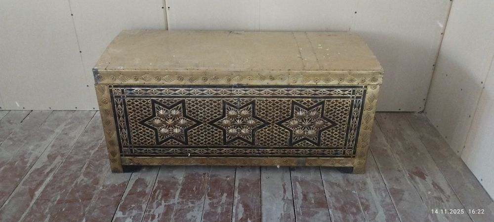 Сандик эски ишлатилган