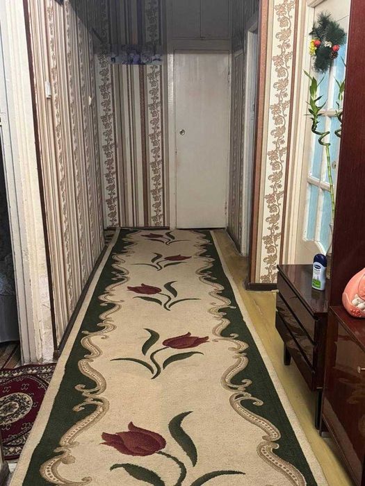 Продаётся 4-комнатная квартира