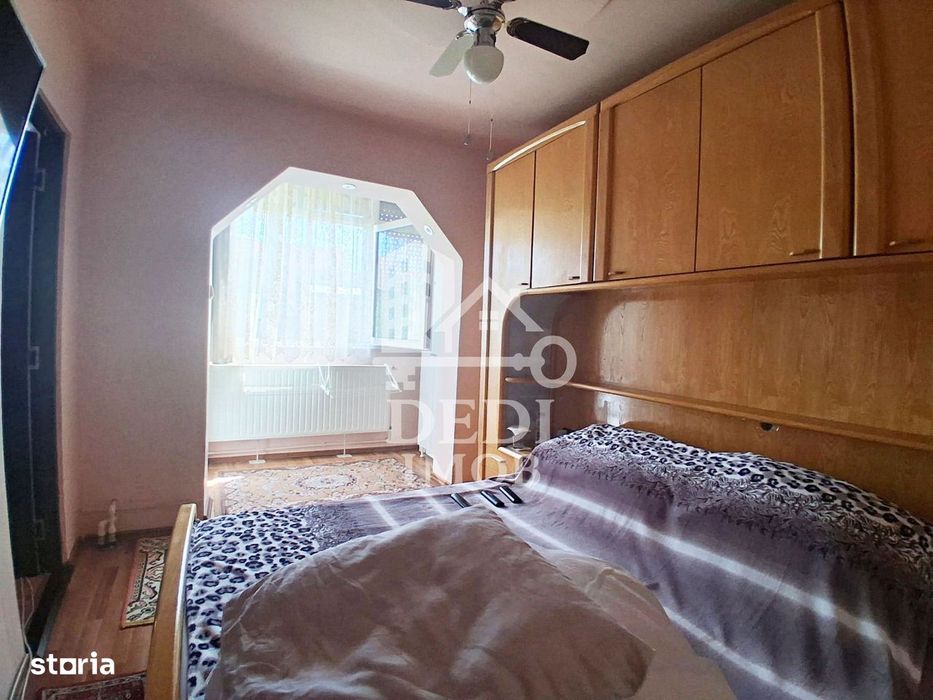 Apartament 3 camera de vânzare in zona Nufarul, Oradea