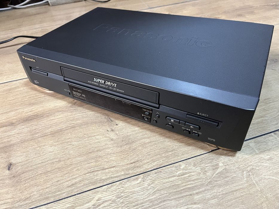Videorecorder Panasonic seria NV FJ621