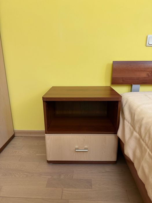 Дървени спални мебели