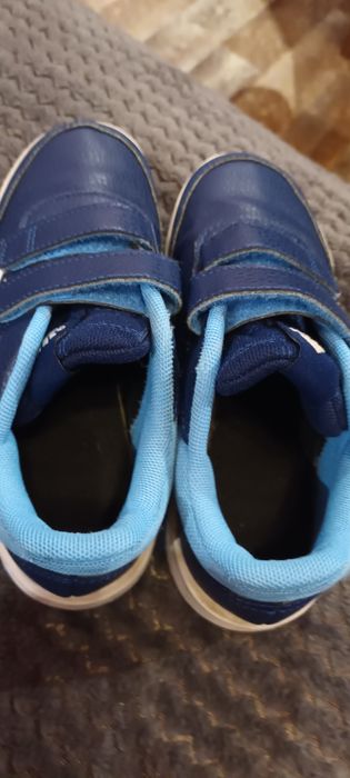 Маратонки адидас 33номер