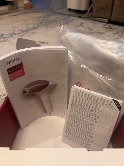 Vând Philips Lumea IPL Seria 8000 nou