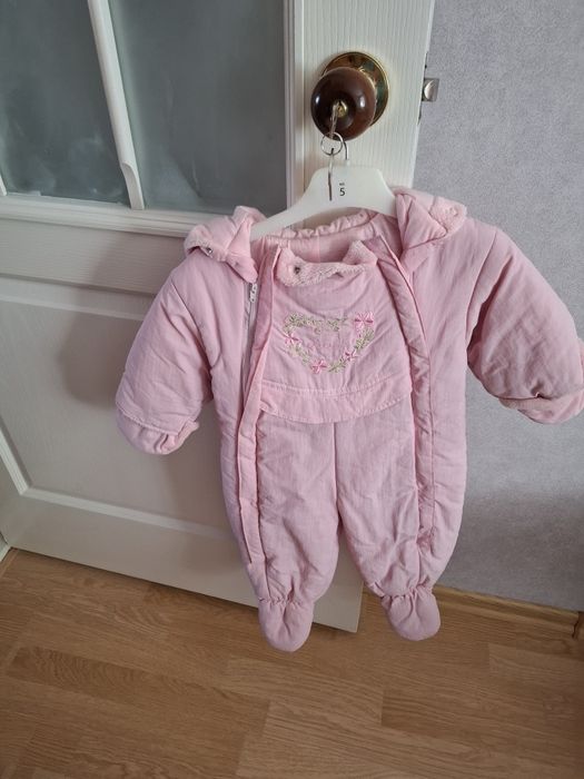 Зимние  пуховики для девочки