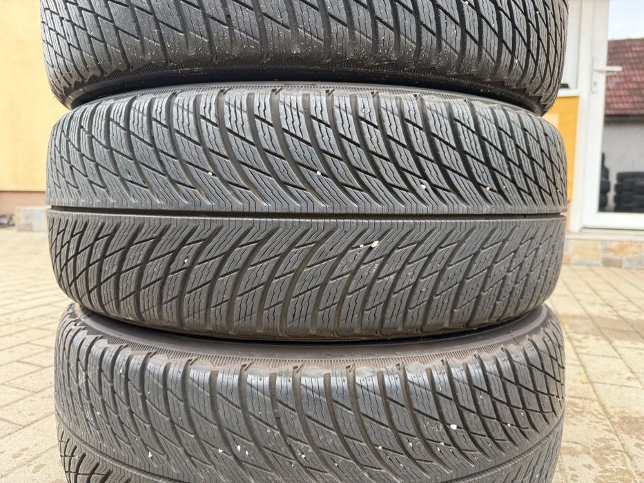 Anvelope 235 55 19 Michelin Alpin 5