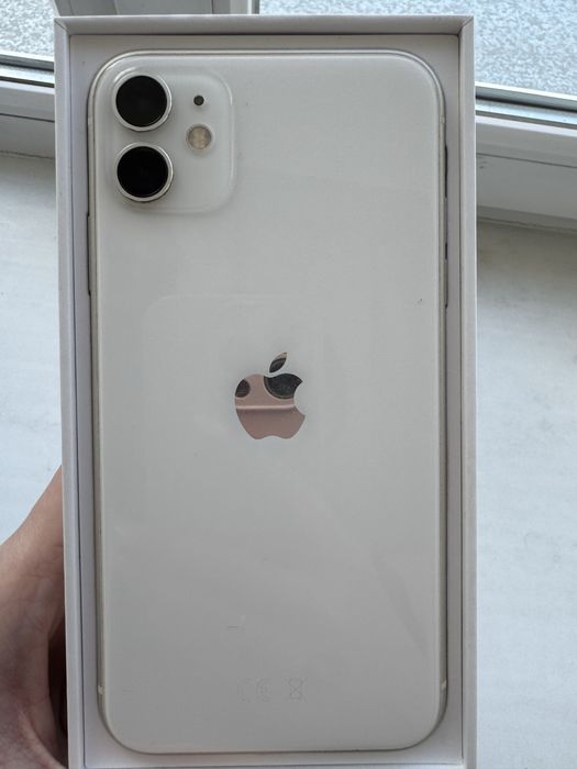 iPhone 11 в идеальном состоянии
