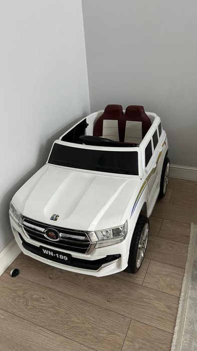 Продам Детскую машинку