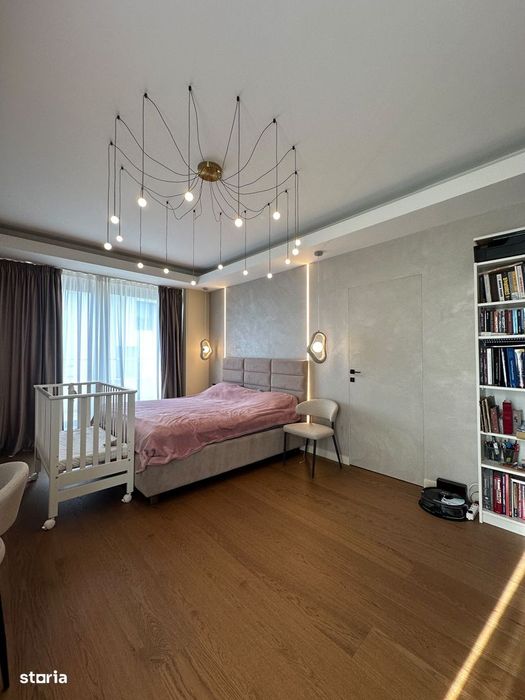 Penthouse spectaculos cu 3 dormitoare și terasă de 250 mp | Zona Herăs