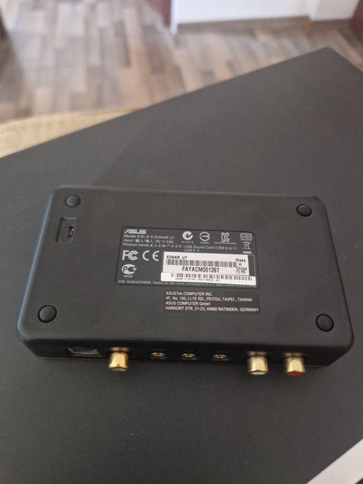 ASUS Xonar U7, Placă de sunet externă  – USB, 7.1, DAC Cirrus Logic