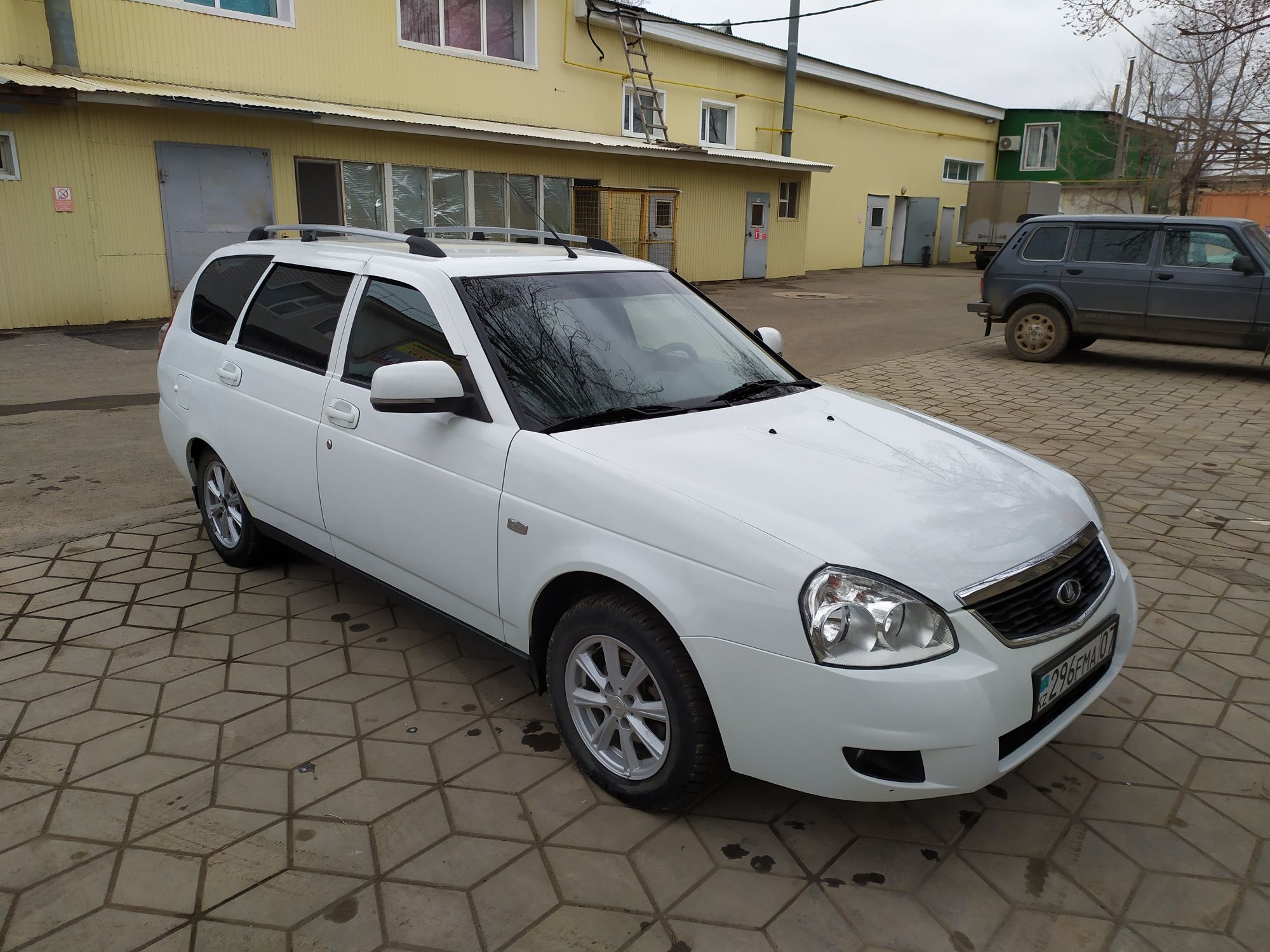 Lada Priora 2171 универсал сверху